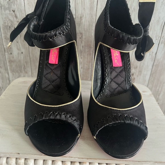 Betsey Johnson Rally Black Satin Stiletto Heels - Picture 5 of 8